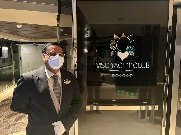 msc yacht club logo