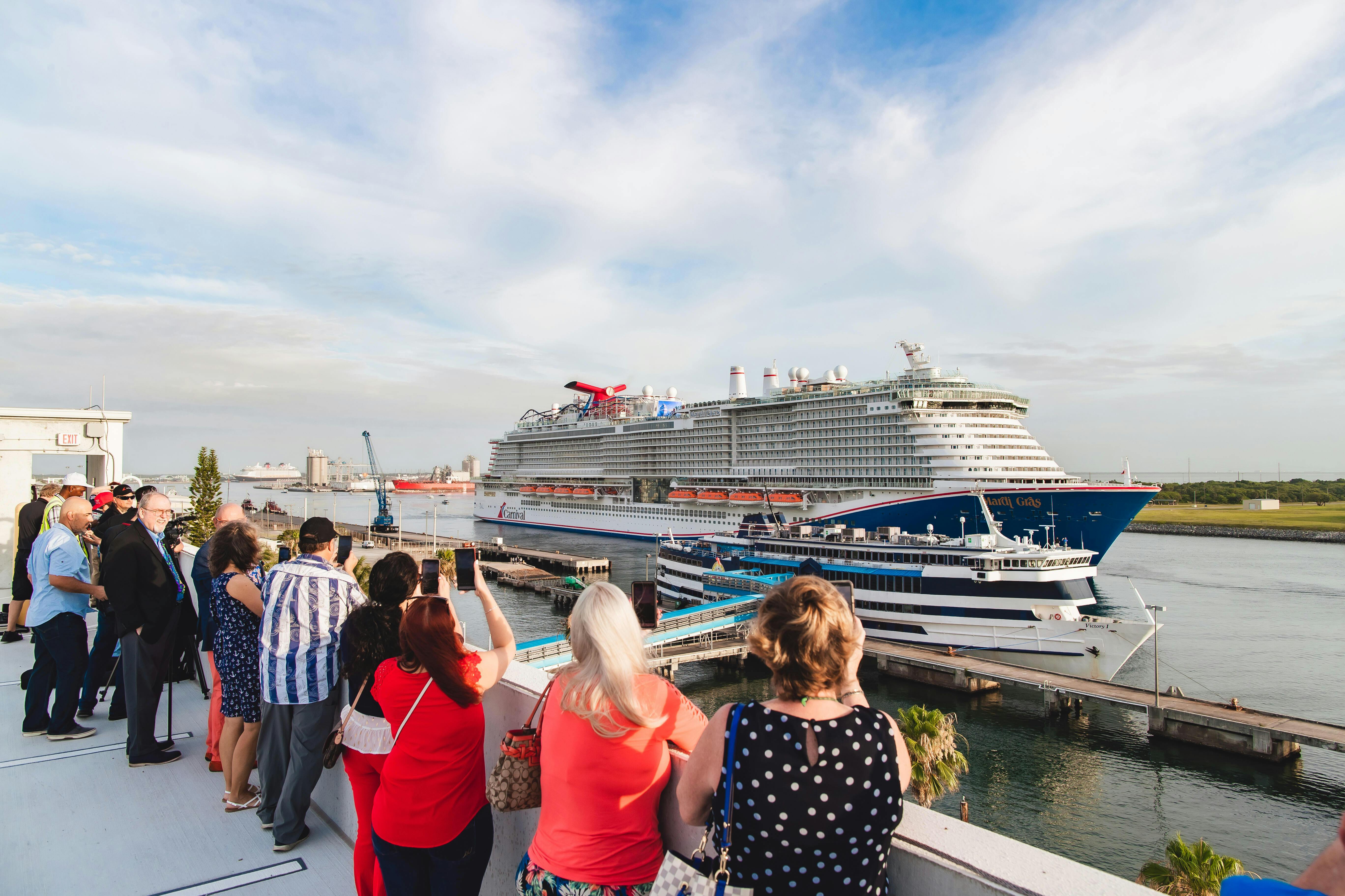 Use Cruise Critic's Message Boards to Plan Your Cruise Vacation