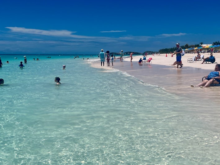 Beach at Lookout Cay at Lighthouse Point (Photo: Chris Gray Faust)
