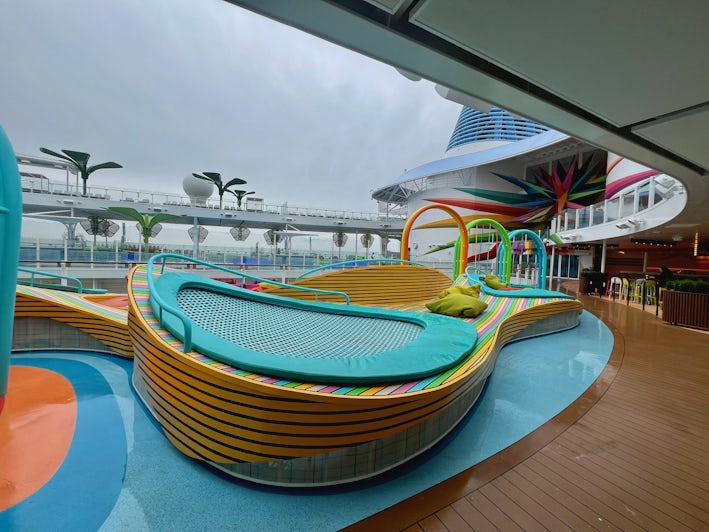 Fun seating in Chill Island on Icon of the Seas (Photo: Chris Gray Faust)