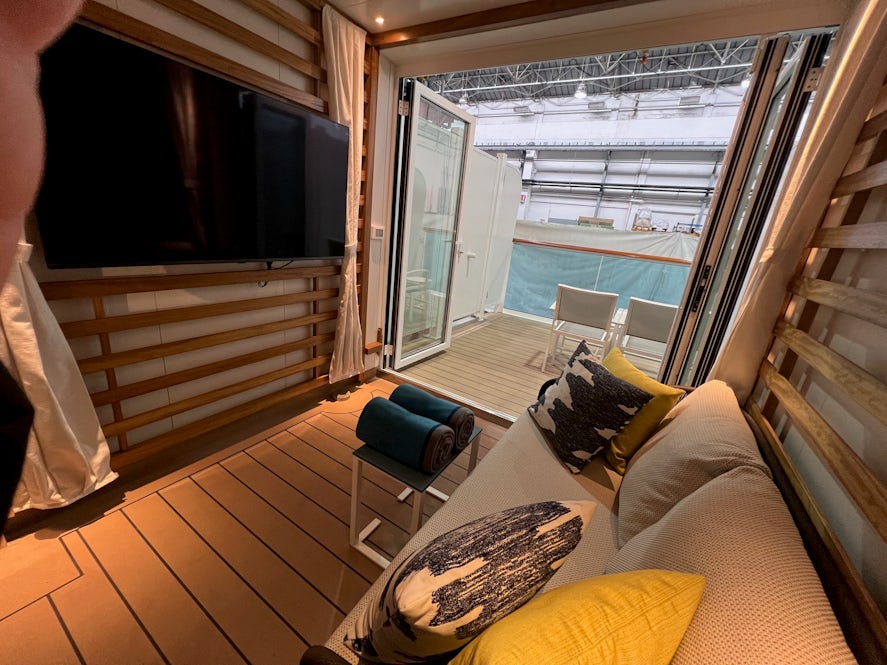 Lounge area in Cabana balcony cabin on Sun Princess (Photo: Chris Gray Faust)