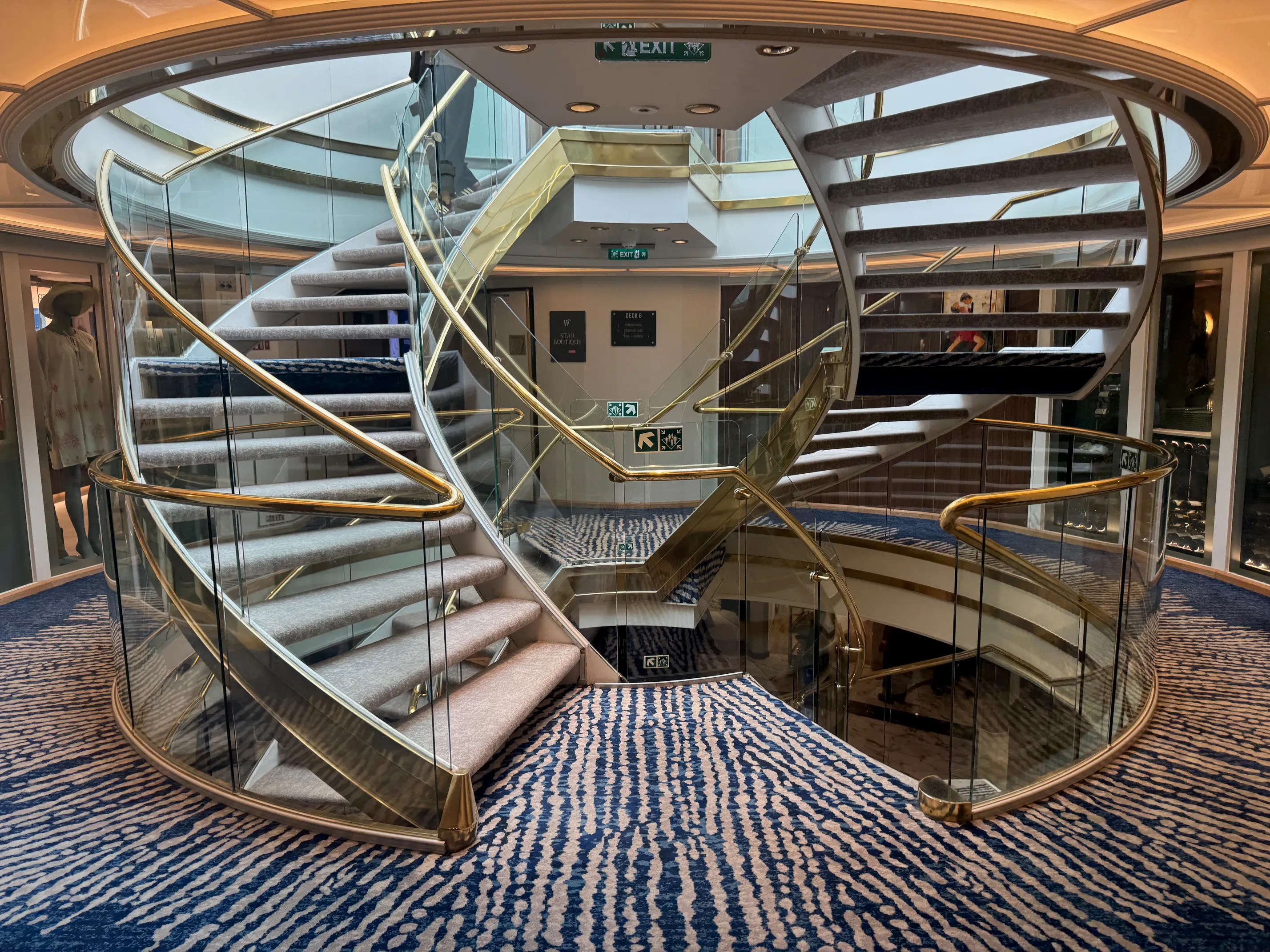 Windstar Star Pride Cruise Ship | Editor's Review