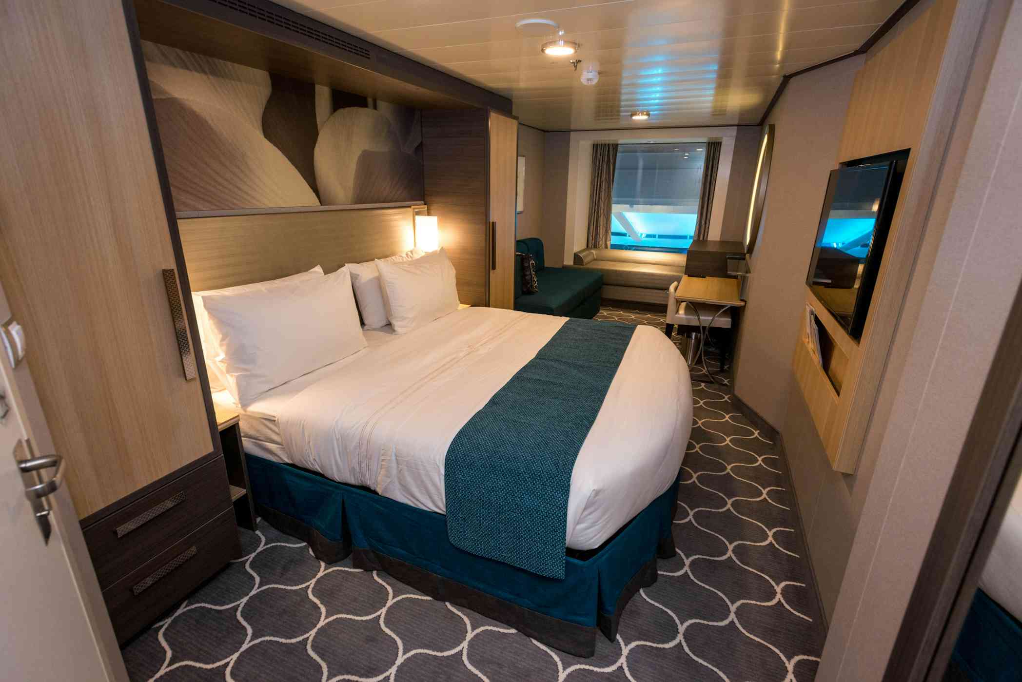 Royal Caribbean Independence of the Seas Cabins & Staterooms on Cruise  Critic