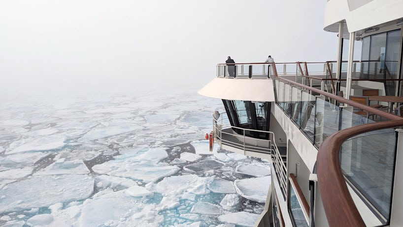 National Geographic Resolution cuts through the ice in the Arctic. (Photo: Colleen McDaniel)