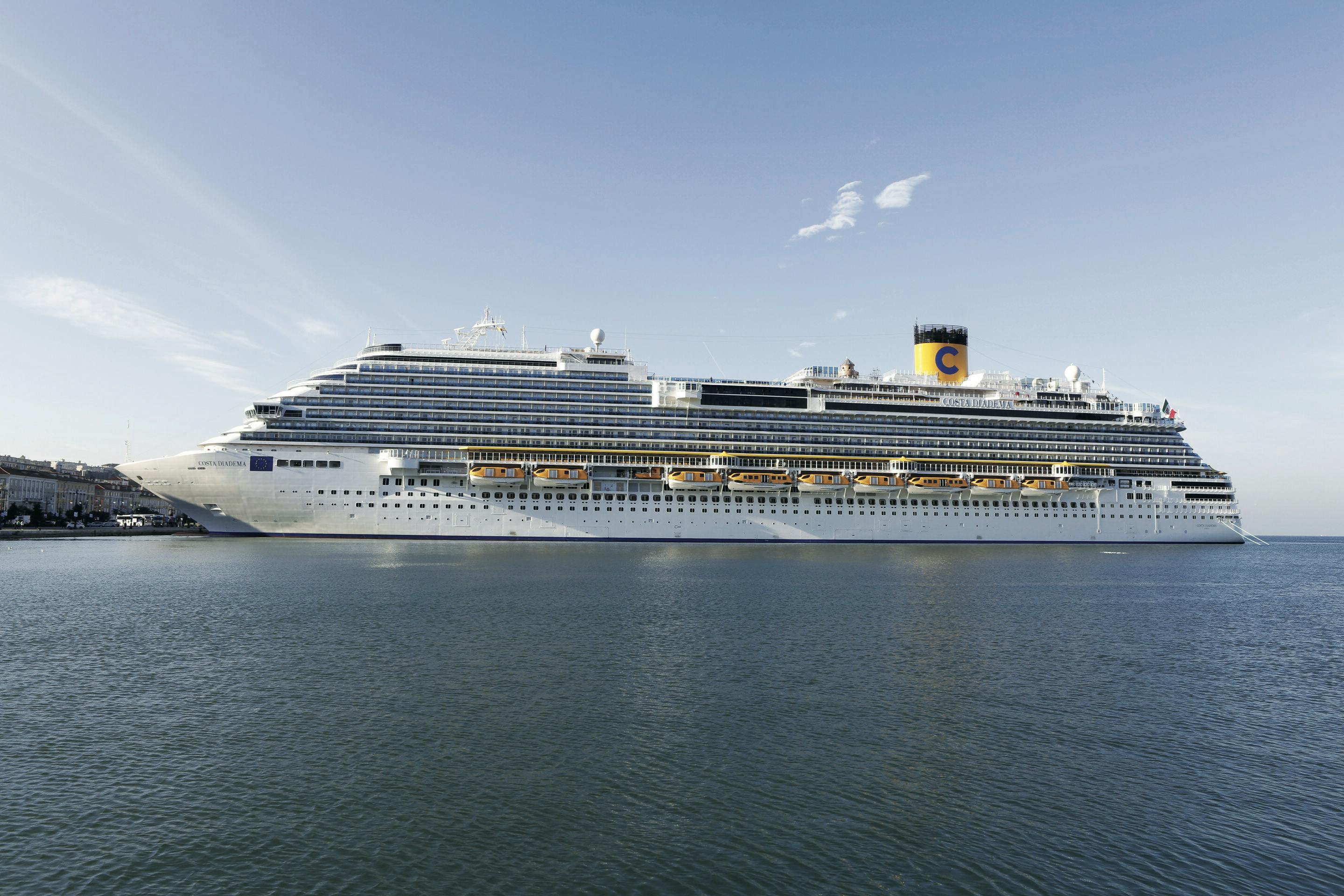  Costa Diadema Cruise: Expert Review (2023) Motiv 