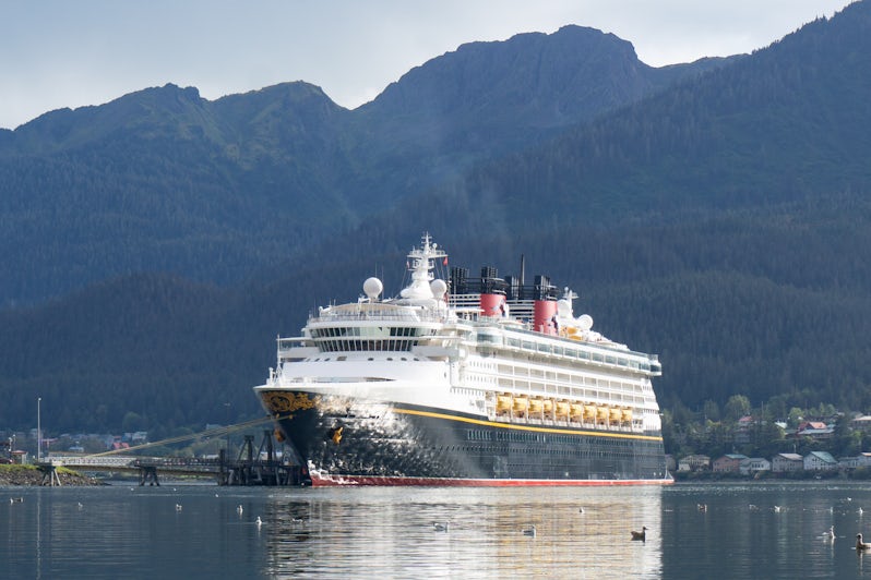 Disney Wonder docked in Juneau, Alaska (Photo: Aaron Saunders)