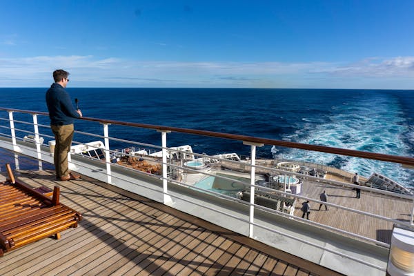 Ships Sailing to the Eastern Caribbean