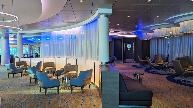 The Sky Lounge on Celebrity Reflection. (Photo: Colleen McDaniel)