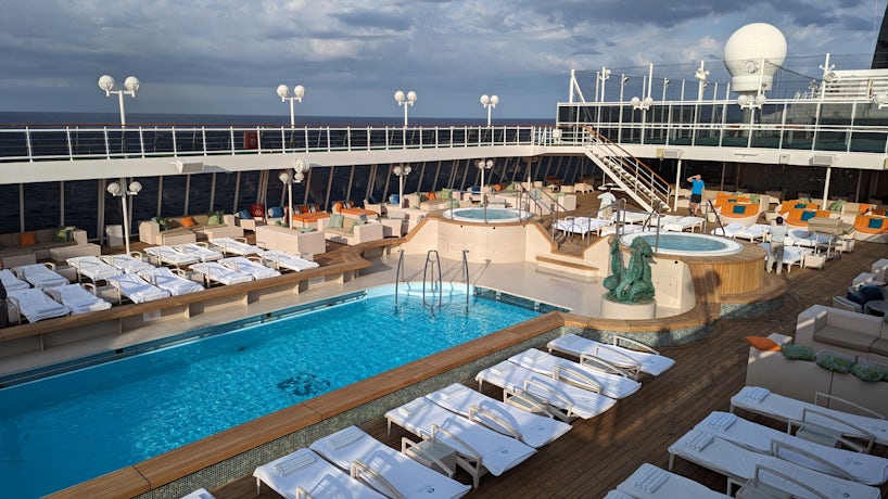 The pool deck on Crystal Serenity was refinished in 2023. (Photo: Colleen McDaniel)