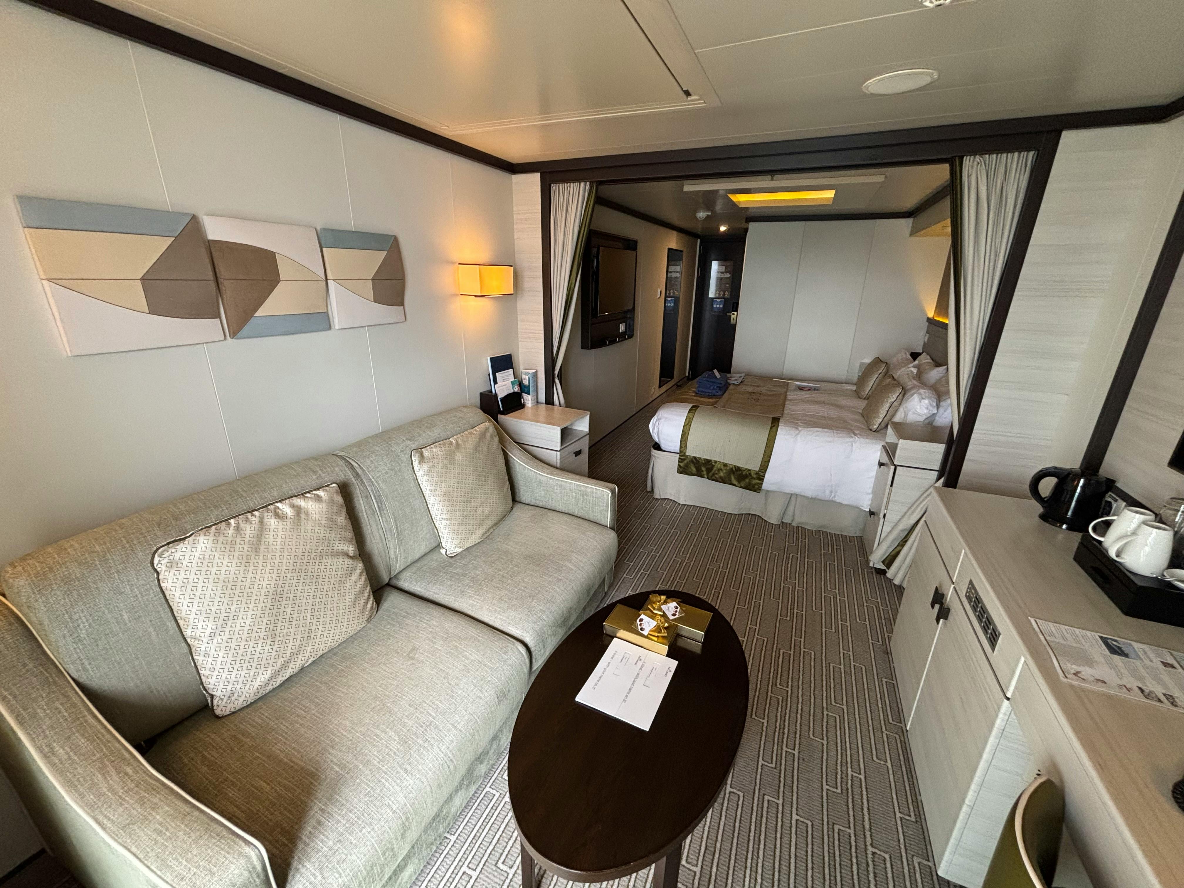 Britannia Cruise: Expert Review (2023)