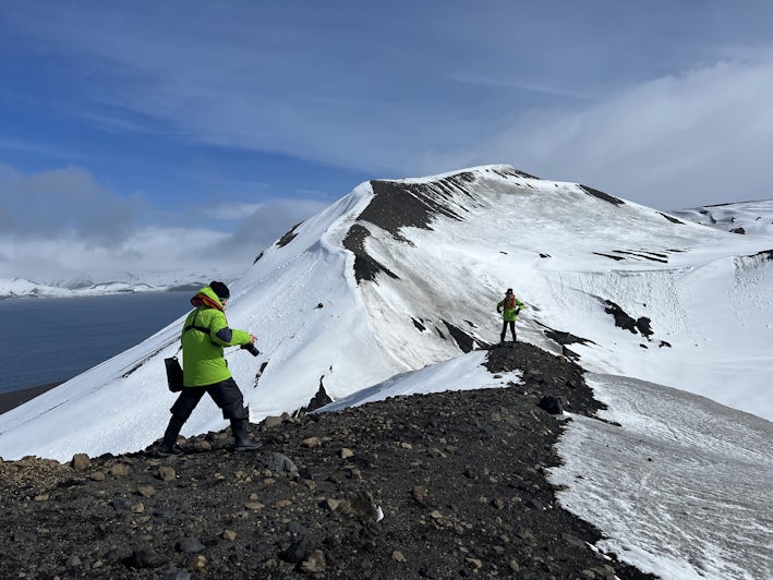 Hiking in Antarctica with Atlas Ocean Voyages (Photo: Jeri Clausing)