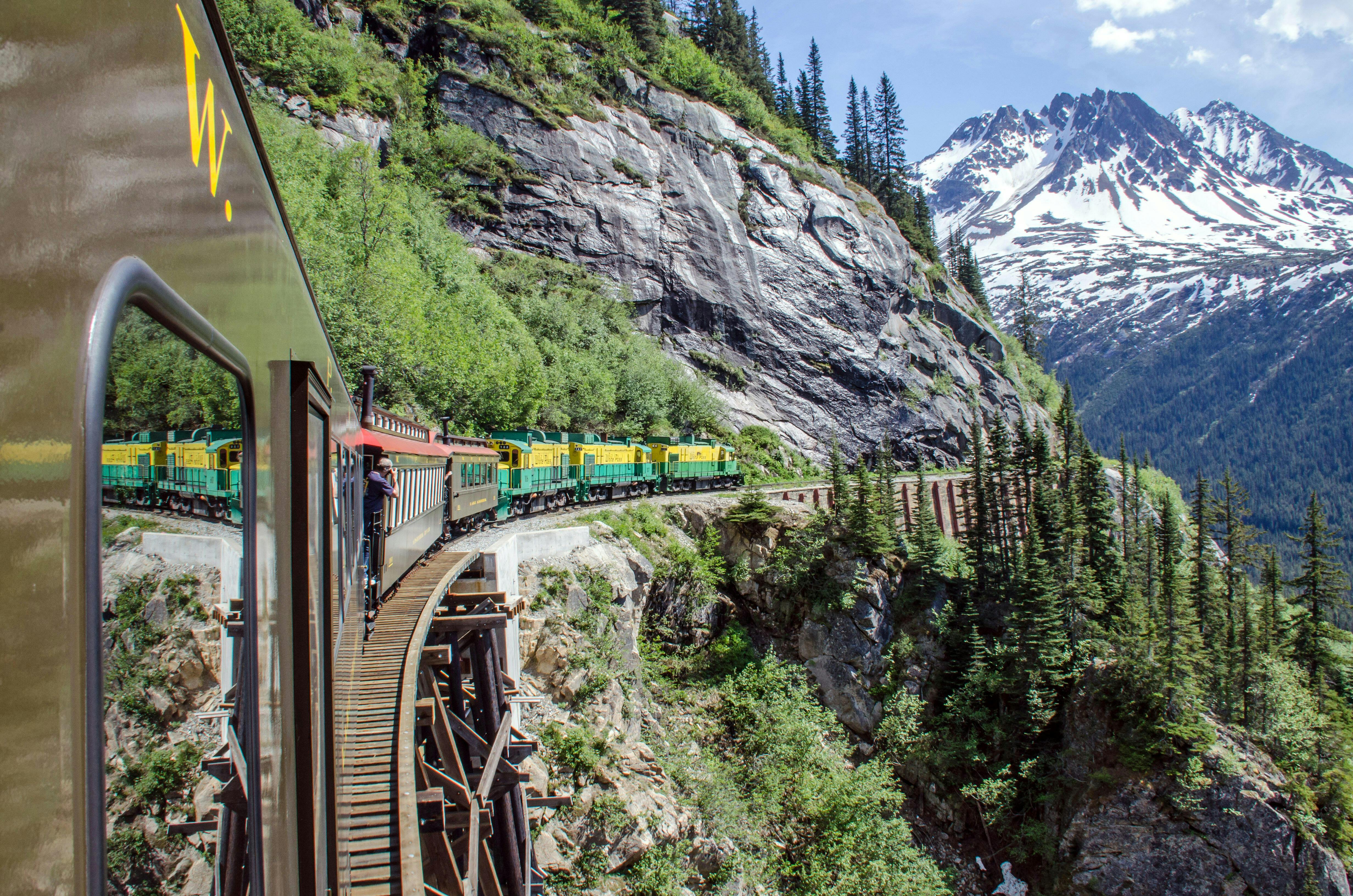 Discover the Wonders of an Alaska Cruise and Rail Trip