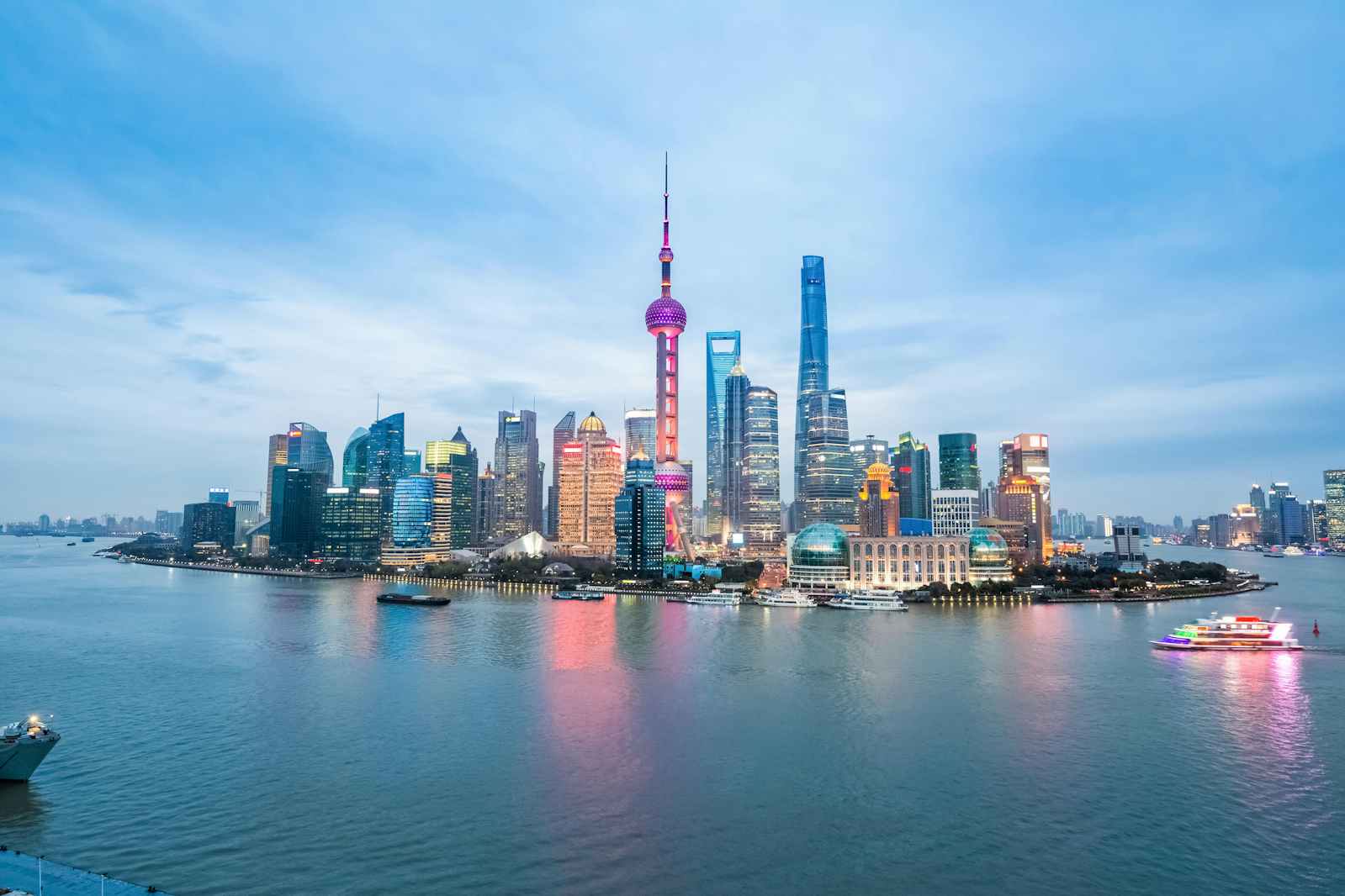 Shanghai (Photo:chuyuss/Shutterstock)