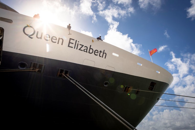 Workers aboard Queen Elizabeth prepare for the ship's UK debut in August 2021. (Photo: Cunard Line)