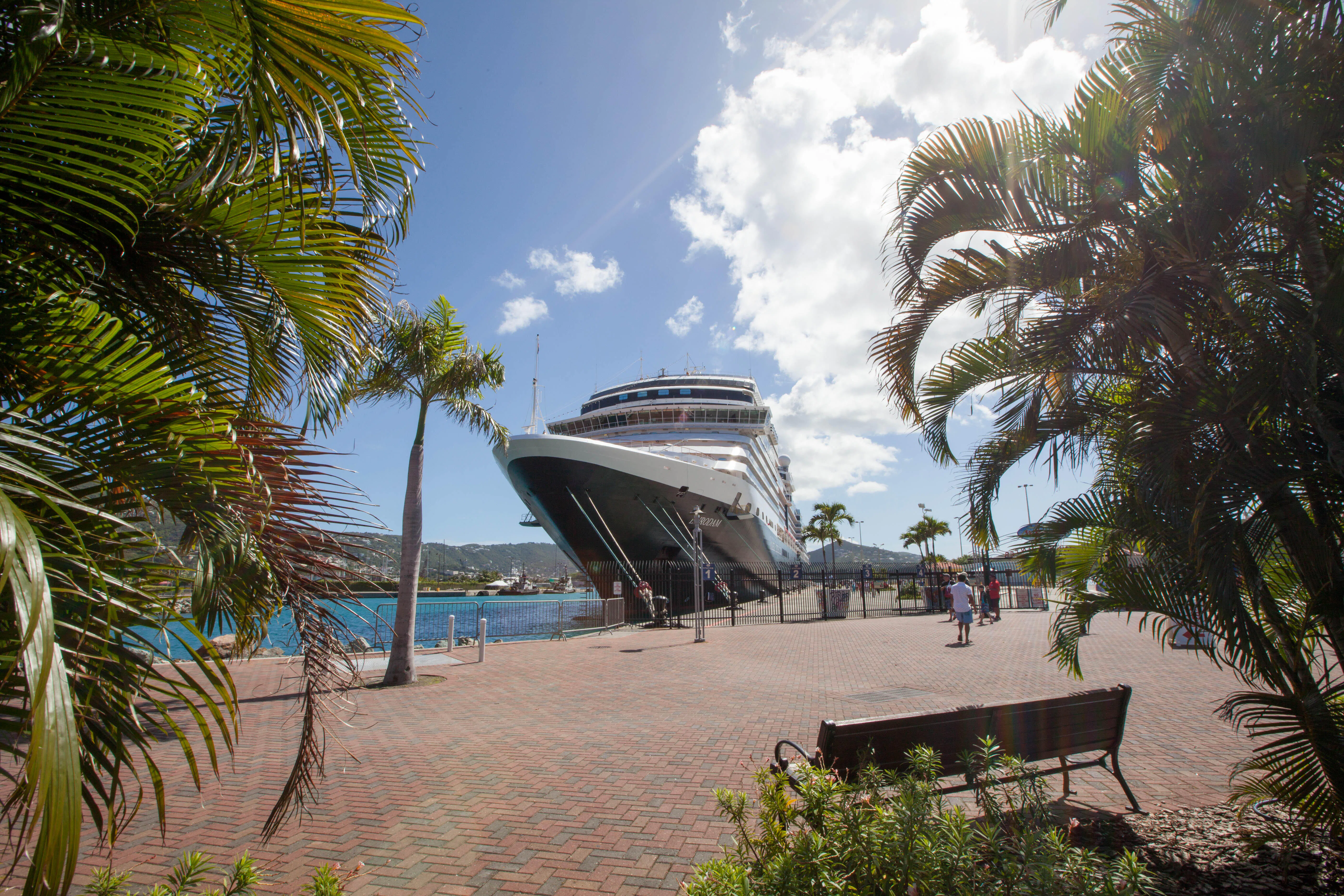 Shopping in St. Thomas Cruise Port
