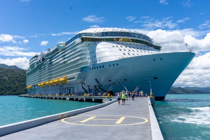 Review of Royal Caribbean's Wonder of the Sea Mega Cruise Ship: Photos