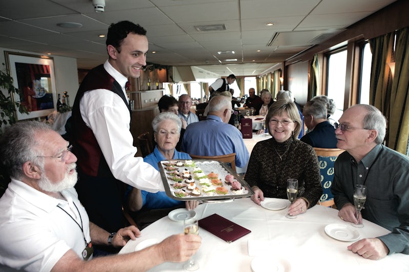 Dining room on River Aria (Photo: Grand Circle Cruise Line)
