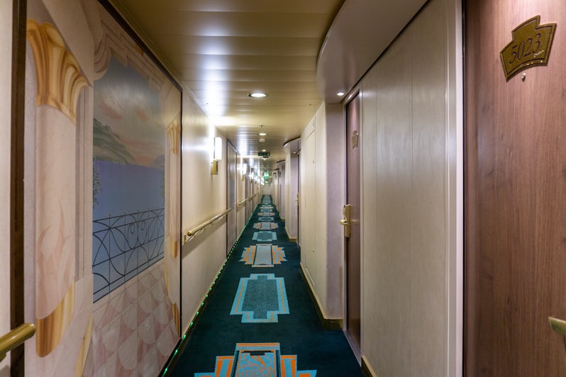 Passenger corridors aboard MSC Magnifica are attractively decorated (Photo: Aaron Saunders)