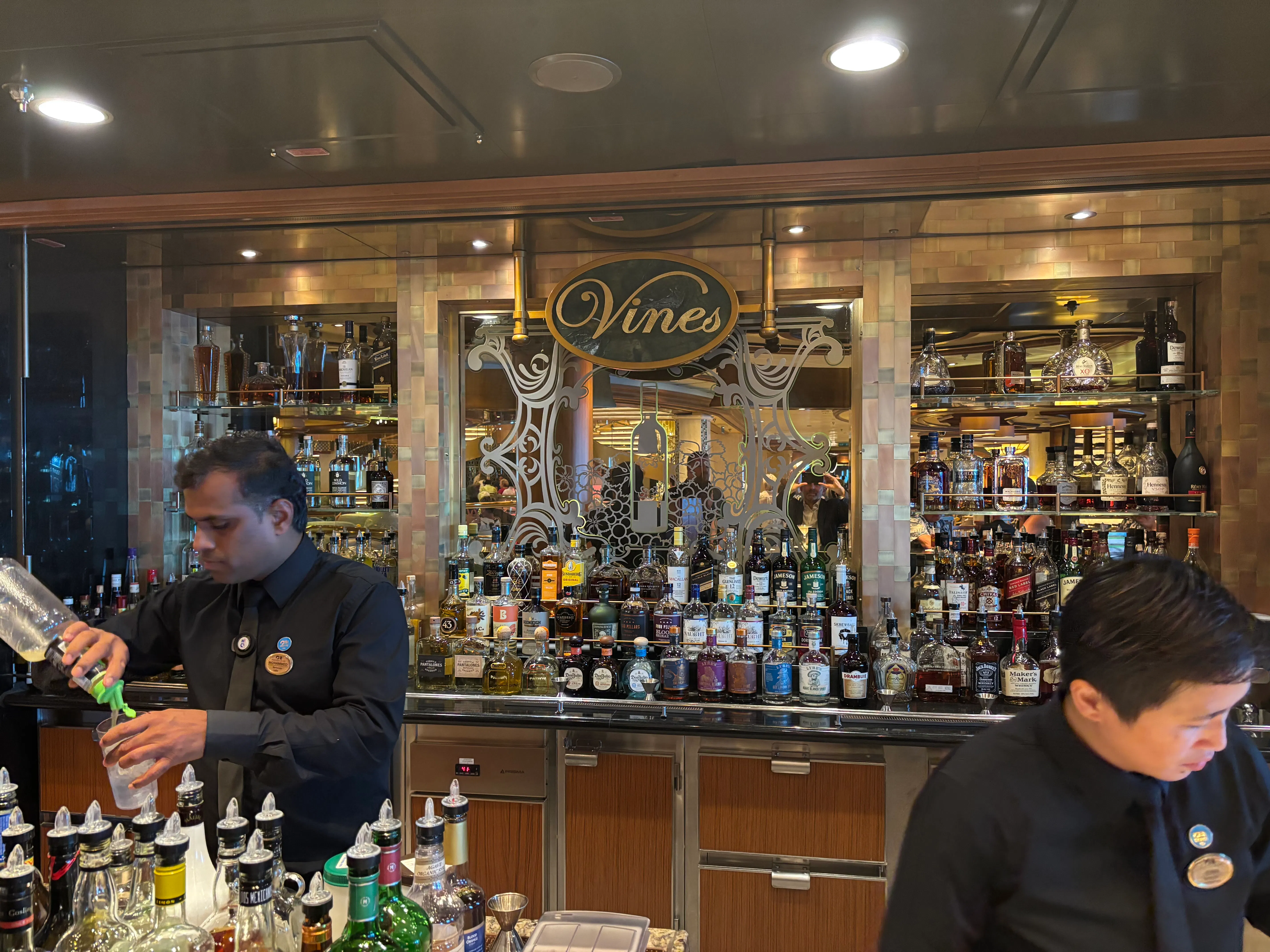 30 Best Cruise Ship Bars