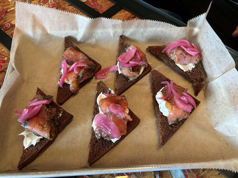 Icelandic Food and Cookery アイスランド　料理本　英語 Amazon.co.jp: Icelandic Food and Cookery アイスランド 料理本