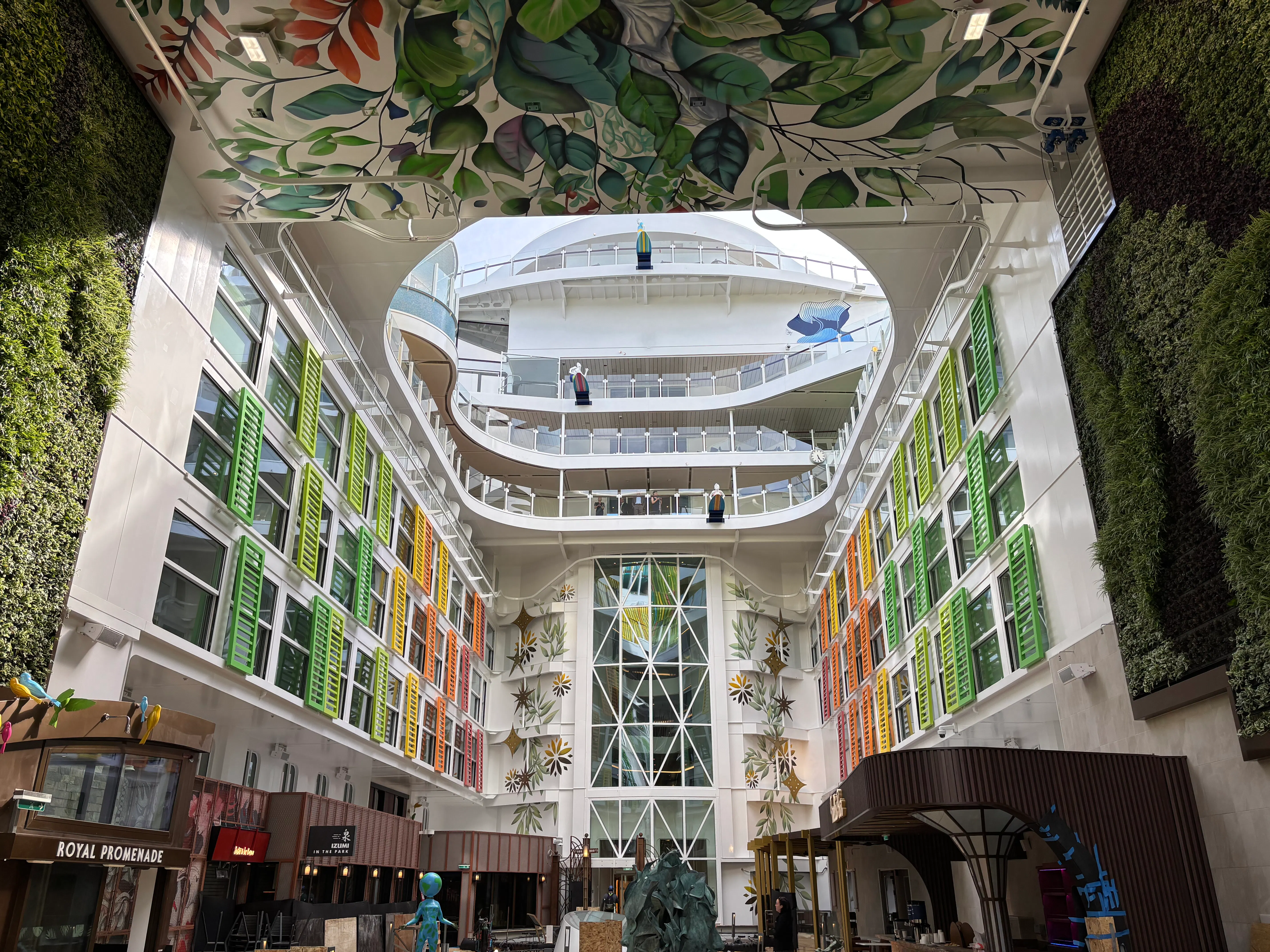 Star Of The Seas Vs Icon Of The Seas Which Cruise Ship Should You Choose