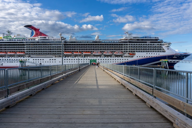 Should you finance your dream cruise? It's a personal choice.  (Photo: Aaron Saunders)
