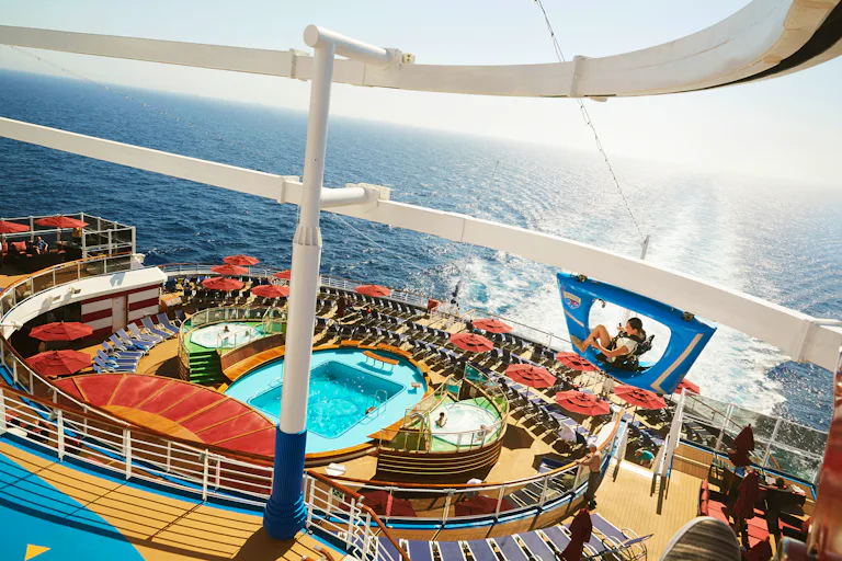 Carnival Cruise Line vs. Royal Caribbean International - Cruise Critic