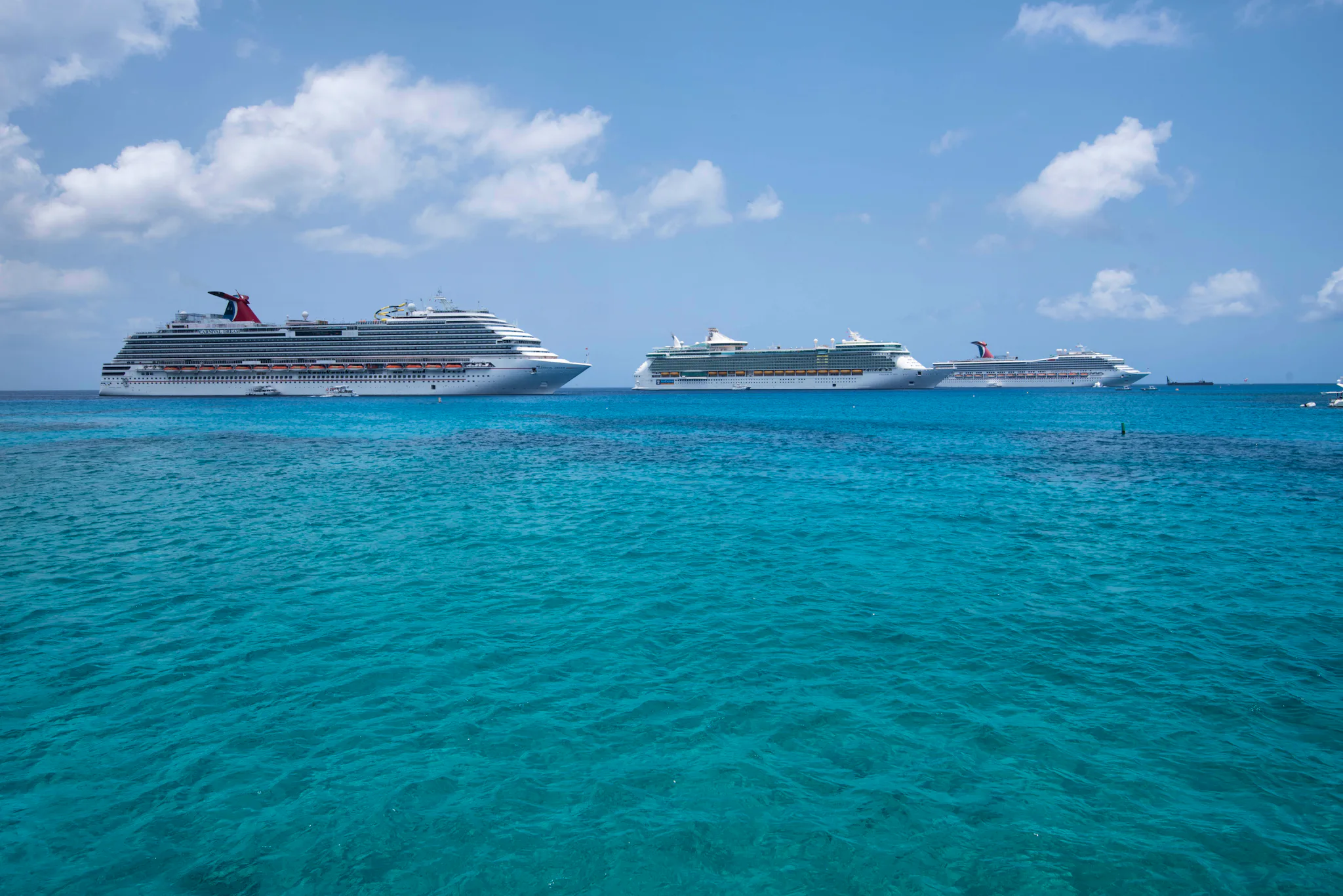 Cruise ships in the Caribbean (Photo: Cruise Critic)