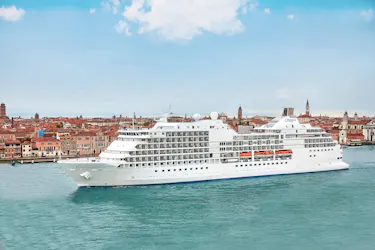 regent-seven-seas-cruises-your-ultimate-guide