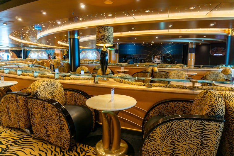 The Tiger Bar is located on Deck 6 aboard MSC Magnifica (Photo: Aaron Saunders)