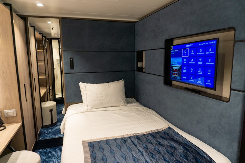 Studio cabins aboard Norwegian Viva are perfect for solo travelers (Photo: Aaron Saunders)