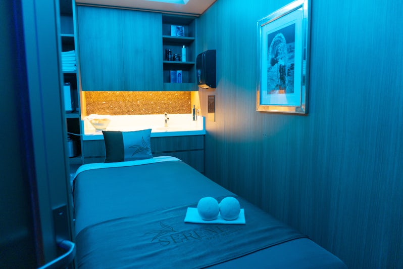 The Senses Spa aboard Seven Seas Explorer is soothingly adorned (Photo: Aaron Saunders)