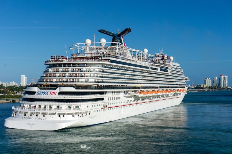 Best cruise ship spots to enjoy sail away from