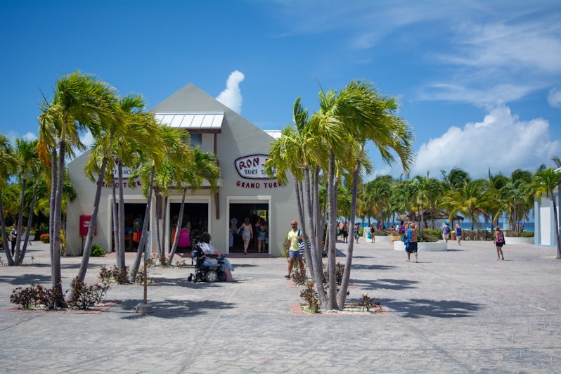 Plenty of shopping options are available in Grand Turk (Photo: Aaron Saunders)