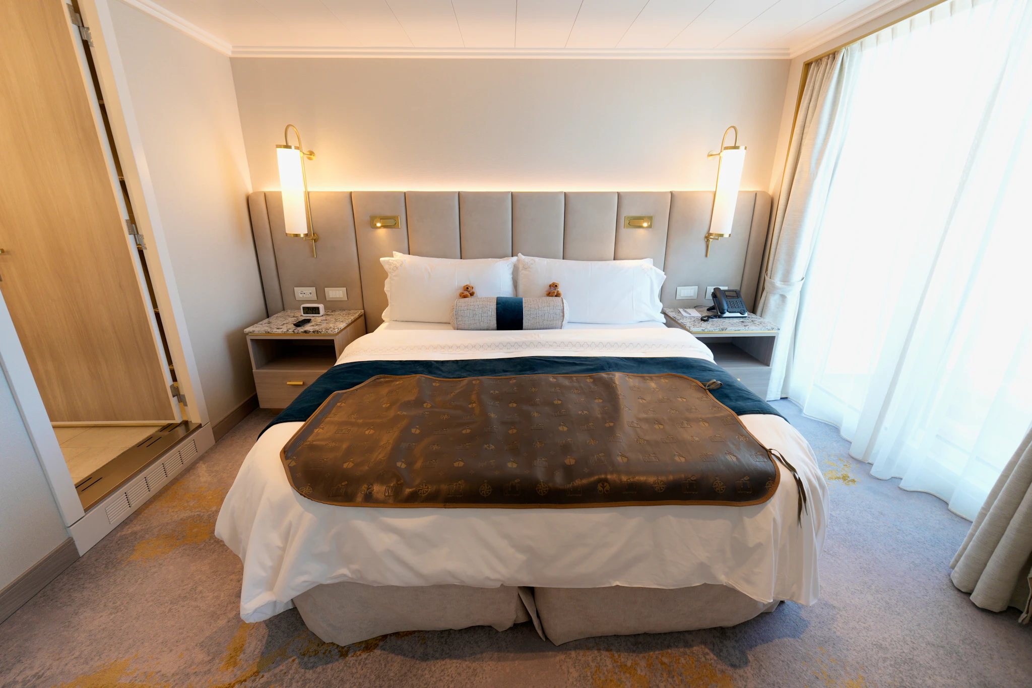 Crystal Serenity Cruise Ship | Editor's Review