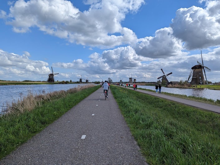 Bicycling at the UNESCO World Heritage site of Kinderdijk (Photo: Cynthia J. Drake)
