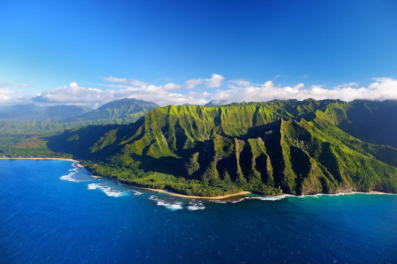 Na Pali Coast, Kauai, Hawaii (Photo: MNStudio/Shutterstock)