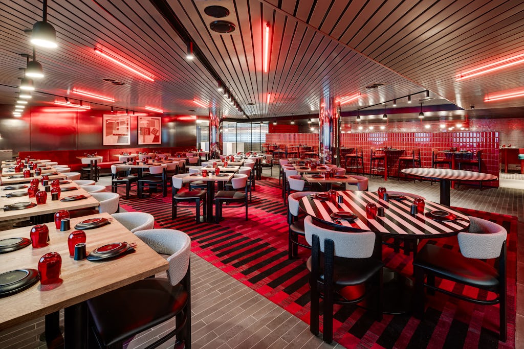 10 Ships That Changed Cruising Forever