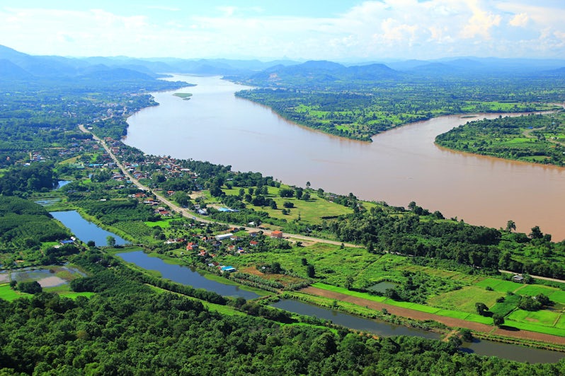 View of the Mekong River in Northeastern Thailand (Photo: MR.Kowit Suisuang/Shutterstock)