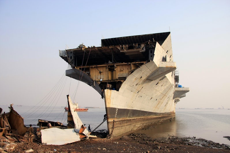 cruise ship scrap yard india