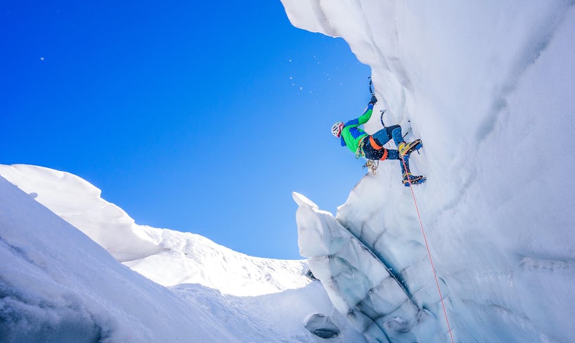 Mountaineer on an Adventure Extreme Ascent (Photo: Ondra Vacek/Shutterstock)