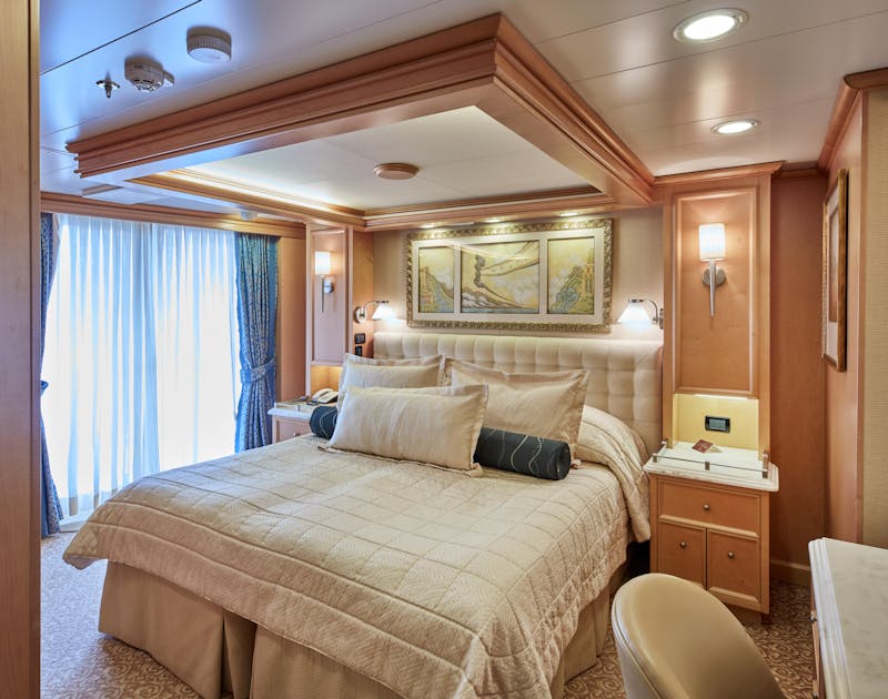 Cunard Queen Elizabeth Cabins & Staterooms on Cruise Critic