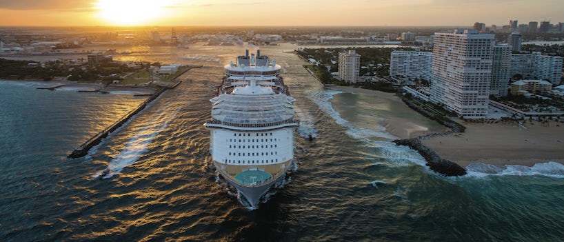 How to Save Money on Your Next Cruise (Photo: Royal Caribbean International)
