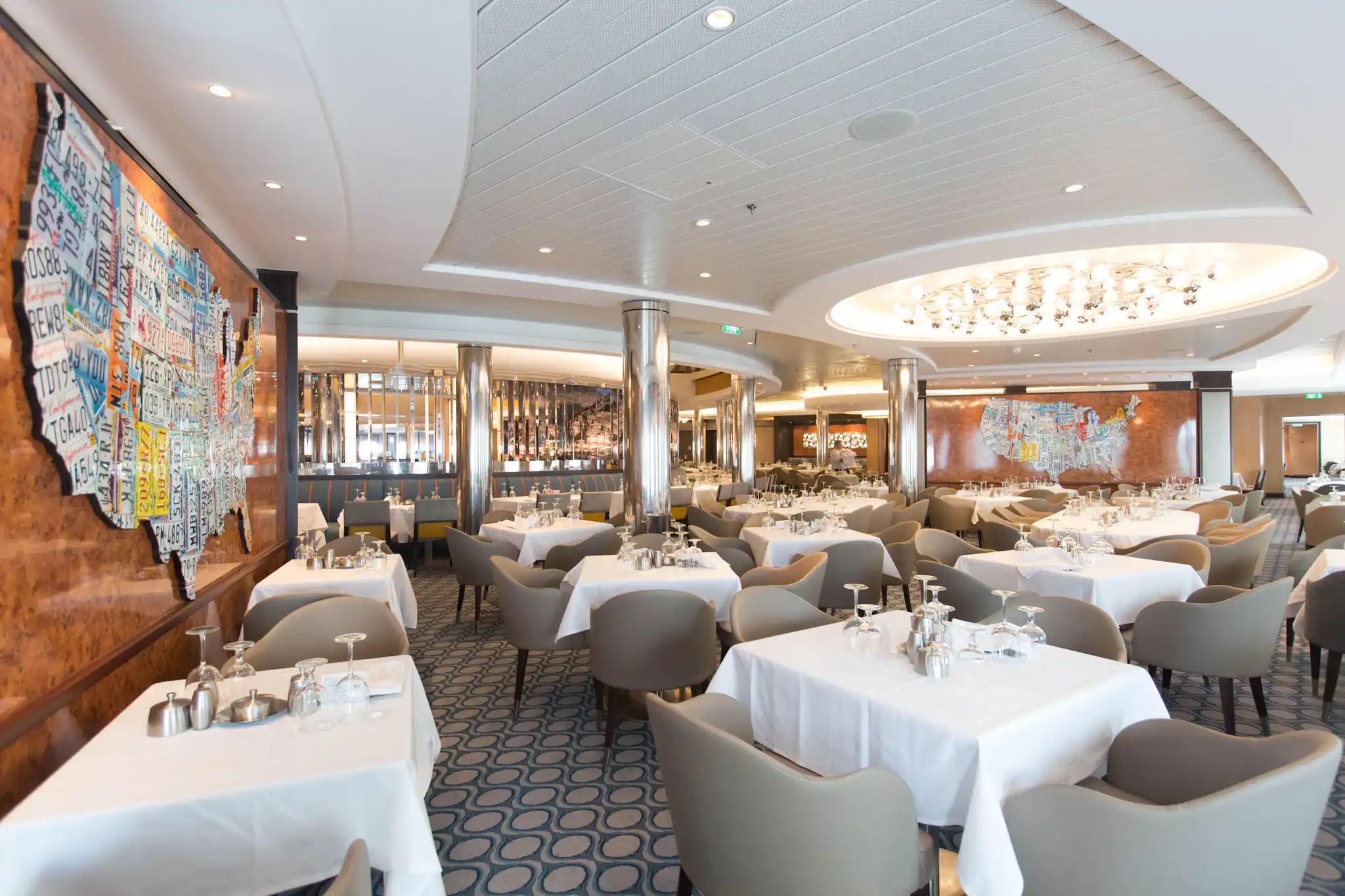 What to Expect on a Cruise: The Main Dining Room