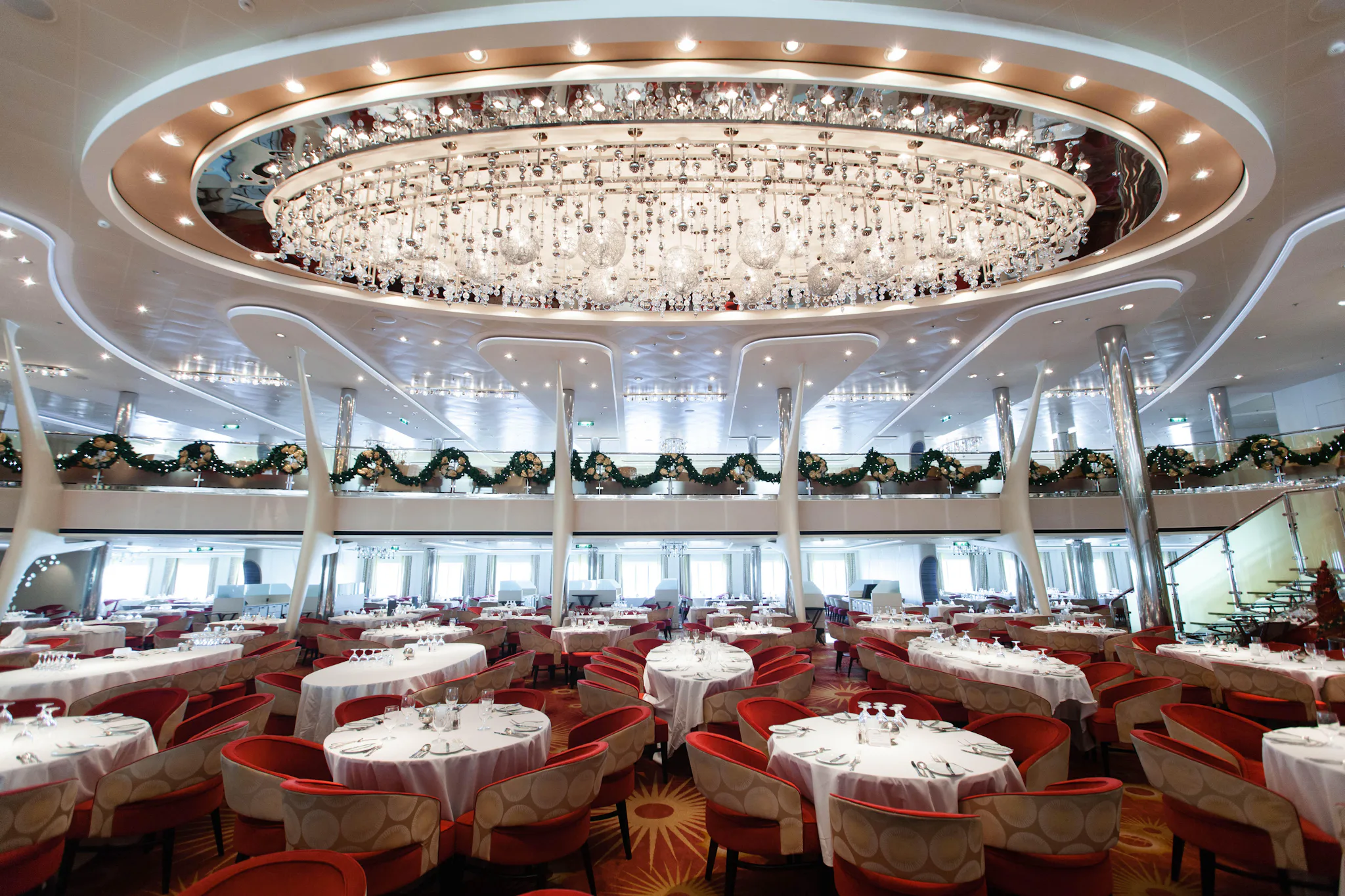 Celebrity Dining Rooms 60 Photos - Moonagedaydream.film