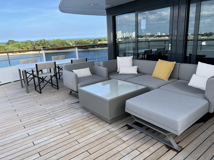 Owner's Suite terrace onboard Ritz-Carlton Yacht Collection's Evrima (Photo: Jorge Oliver)