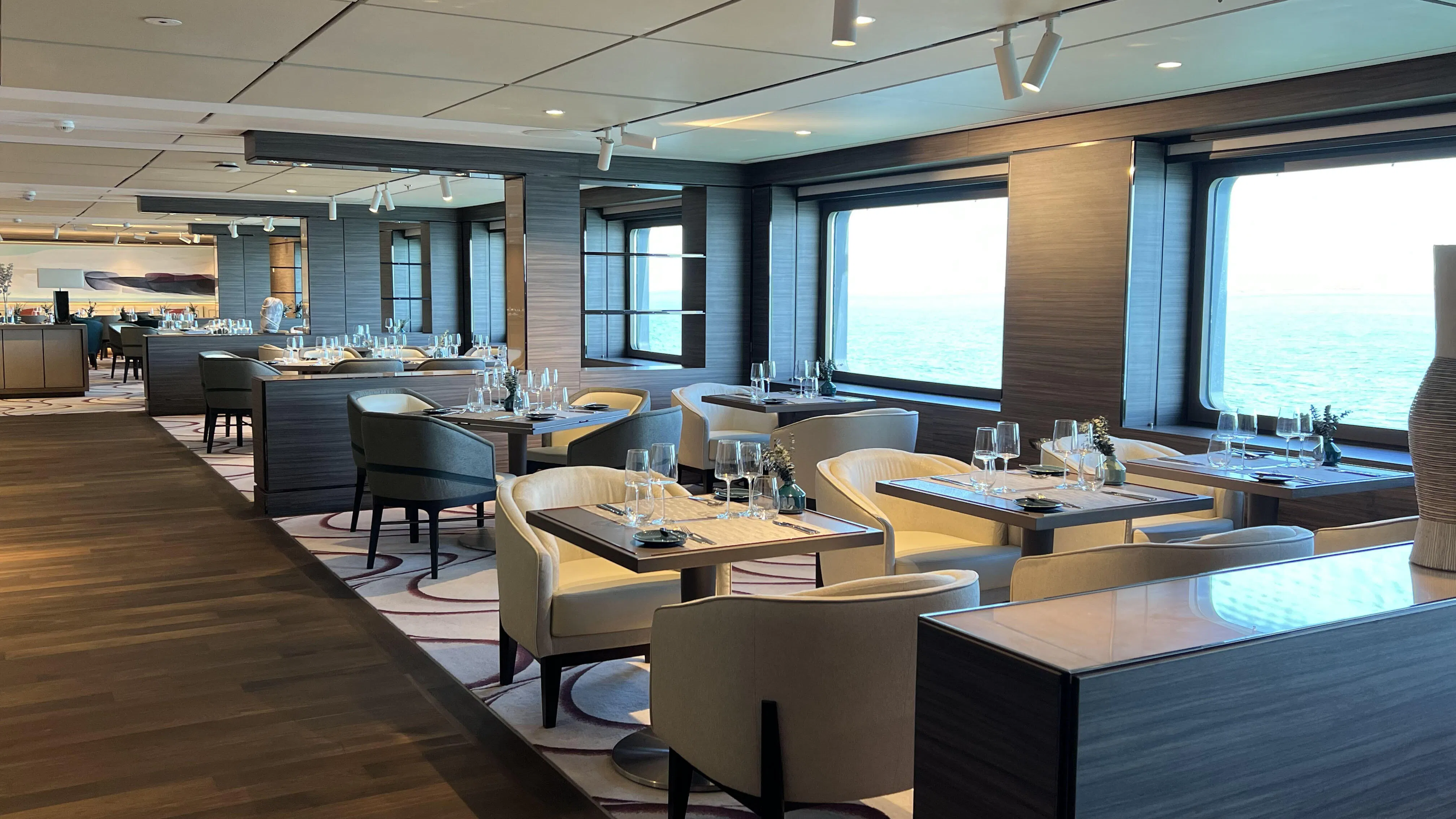 Evrima (Ritz-Carlton) Cruise Ship | Editor's Review