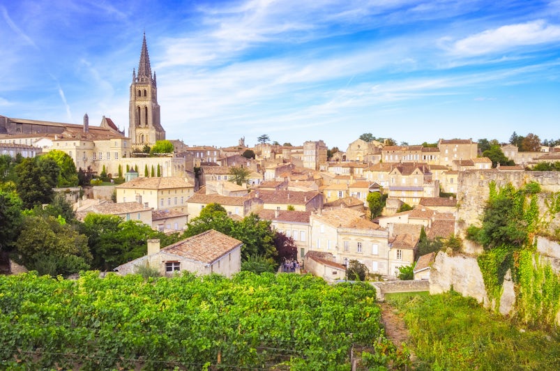 Saint Emilion Village in Bordeaux Region, France (Photo: Martin M303/Shutterstock)