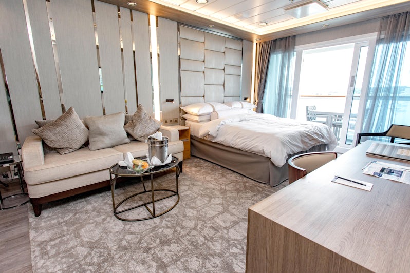 Club Spa Suite on Azamara Pursuit (Photo: Cruise Critic)