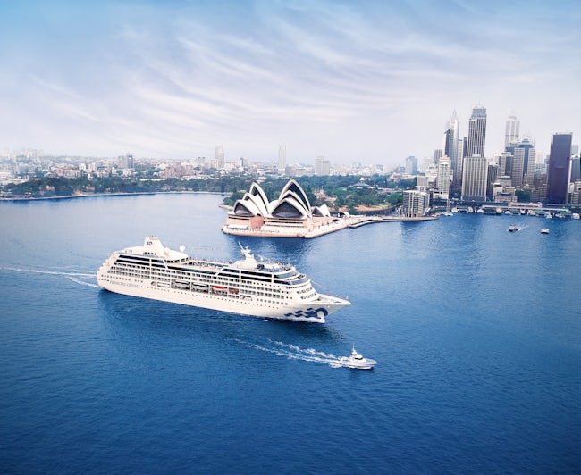 Pacific Princess in Sydney, Australia (Photo: Princess Cruises)